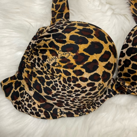 Bombshell Victoria's Secret Brown and Black Leopard Bikini Set - Picture 3 of 12